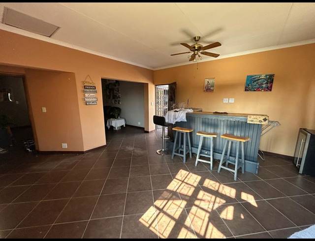 4 BEDROOM HOUSE FOR SALE IN THE REEDS